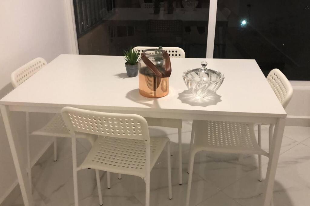 Appartement Center De Gueliz Avec Piscine Маракеш Екстериор снимка